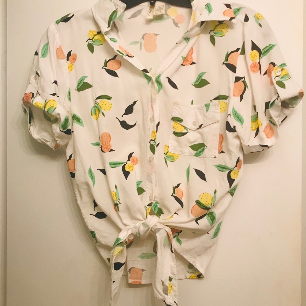 Modcloth printed tie button down top S